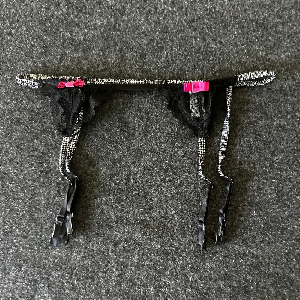 Victoria's Secret Houndstooth Lace Garter Belt Black White Pink M/L 260415-X23